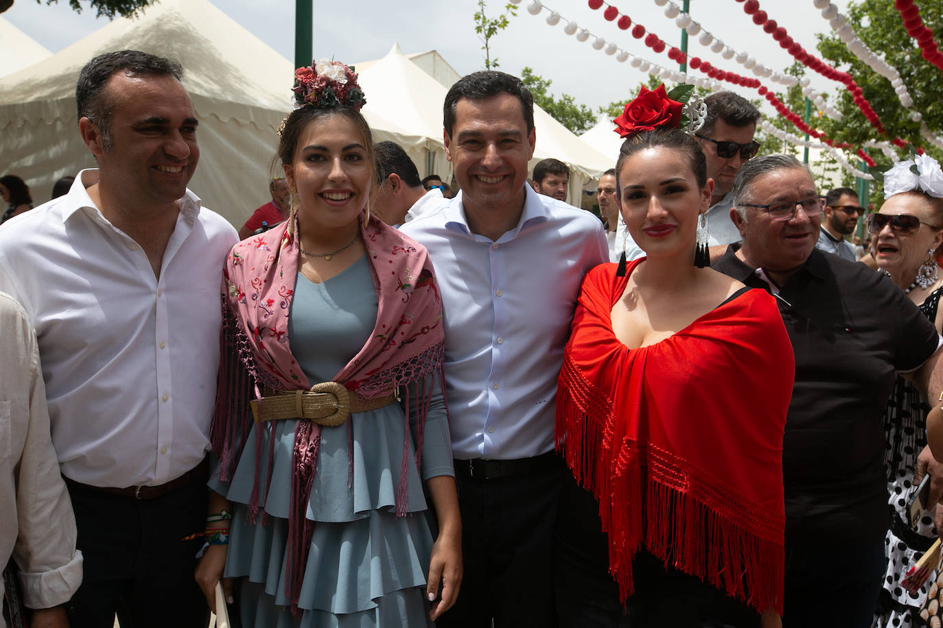 Tanto PP como Ciudadanos han hecho campaña en el Ferial de Almanjáyar, con Juanma Moreno, Marifrán Carazo, Francisco Rodríguez por un lado, y Juan Marín, Inés Arrimadas y Concha Insúa por otro