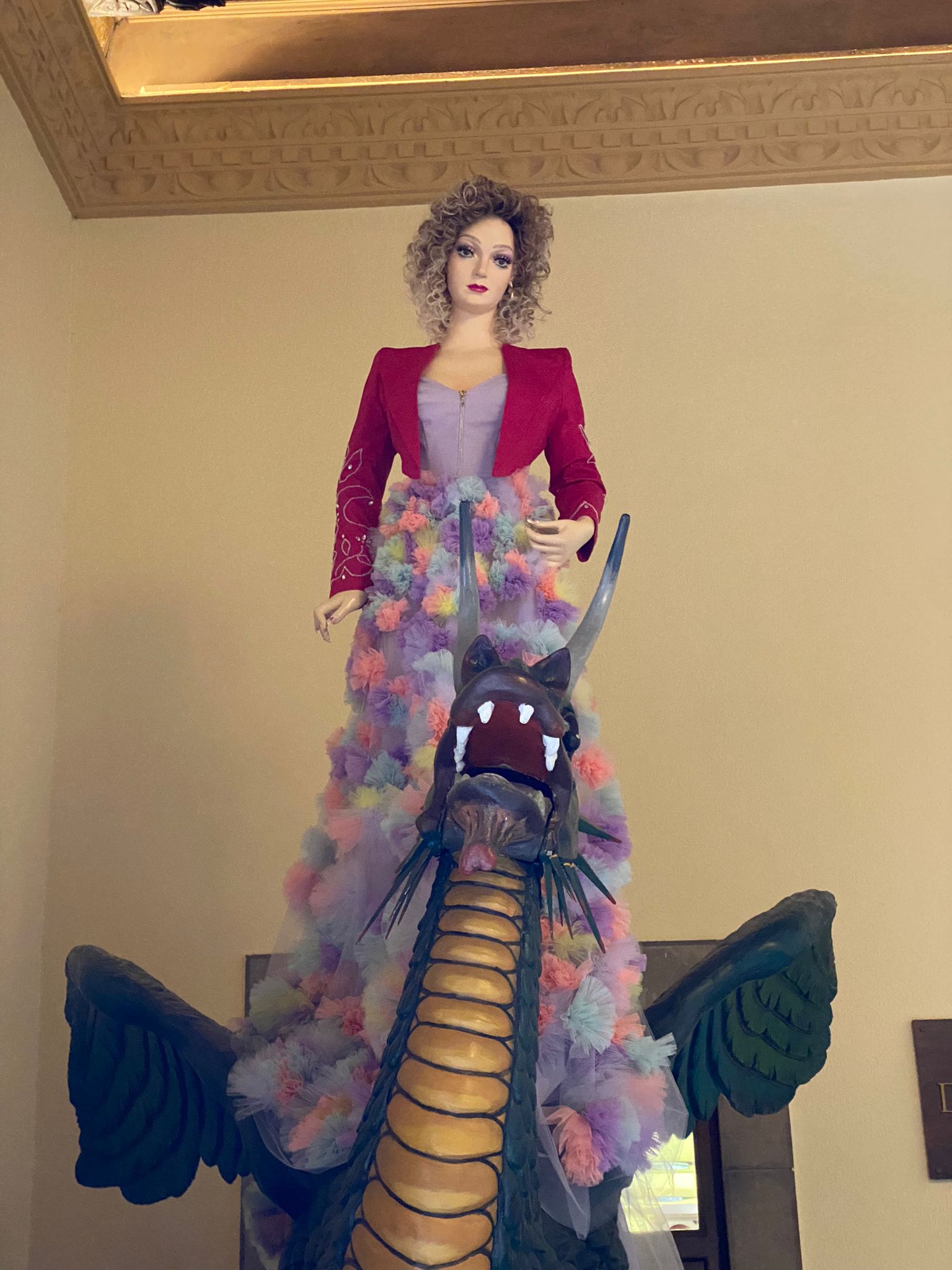 Desfila desde las 12.00 horas por las calles del centro de Granada tras dos años sin poder pasearla por la pandemia