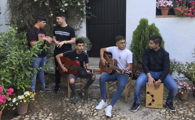 El videoclip se grabó en varias estancias de la casa natal de Federico en Fuente Vaqueros. 