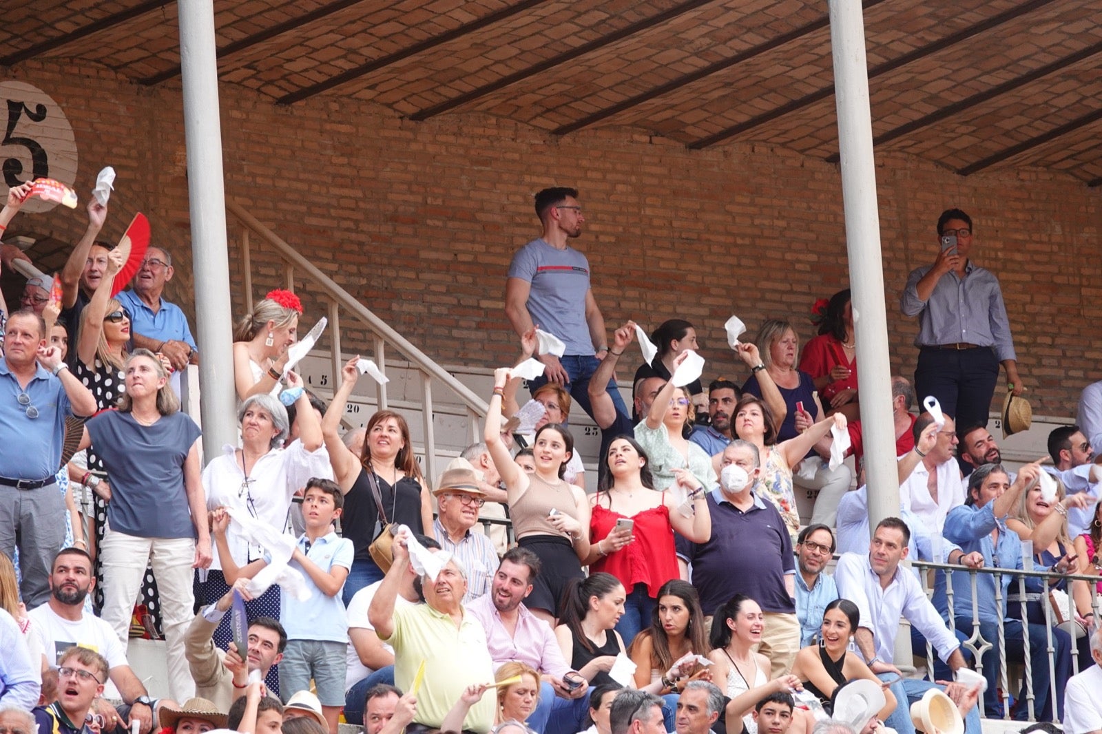 ¿Estuviste en La Monumental? Aquí puedes verte en tu localidad.