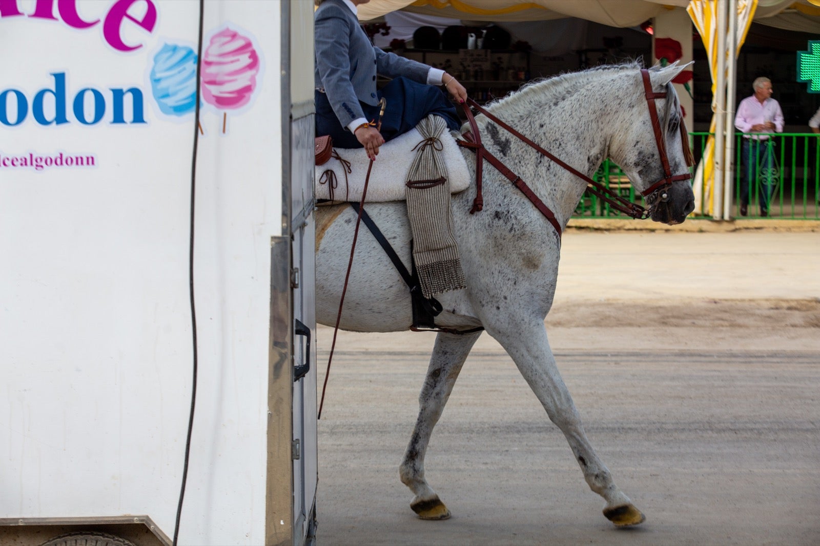 Brindis a caballo por la Fería de Graná.