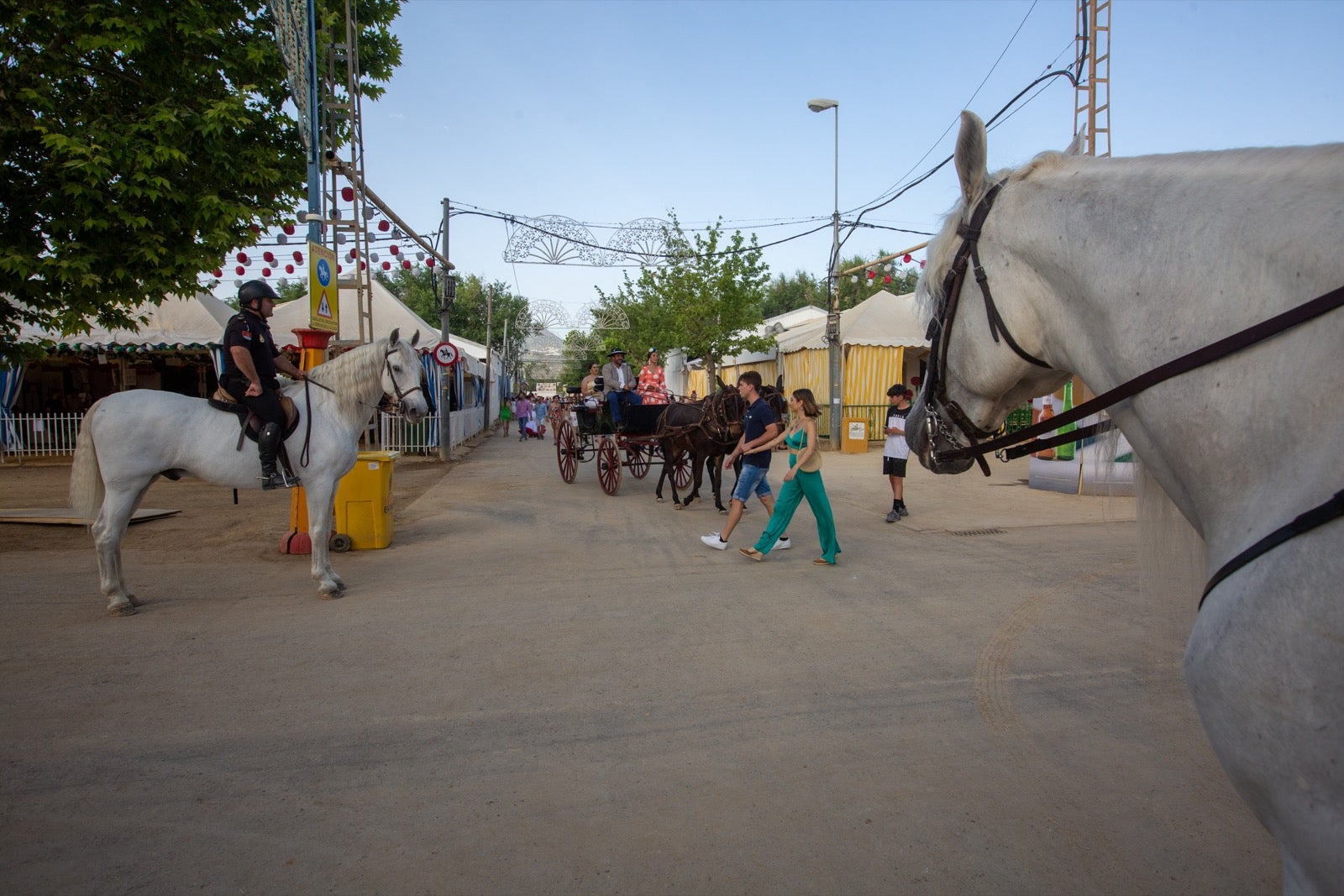 Brindis a caballo por la Fería de Graná.