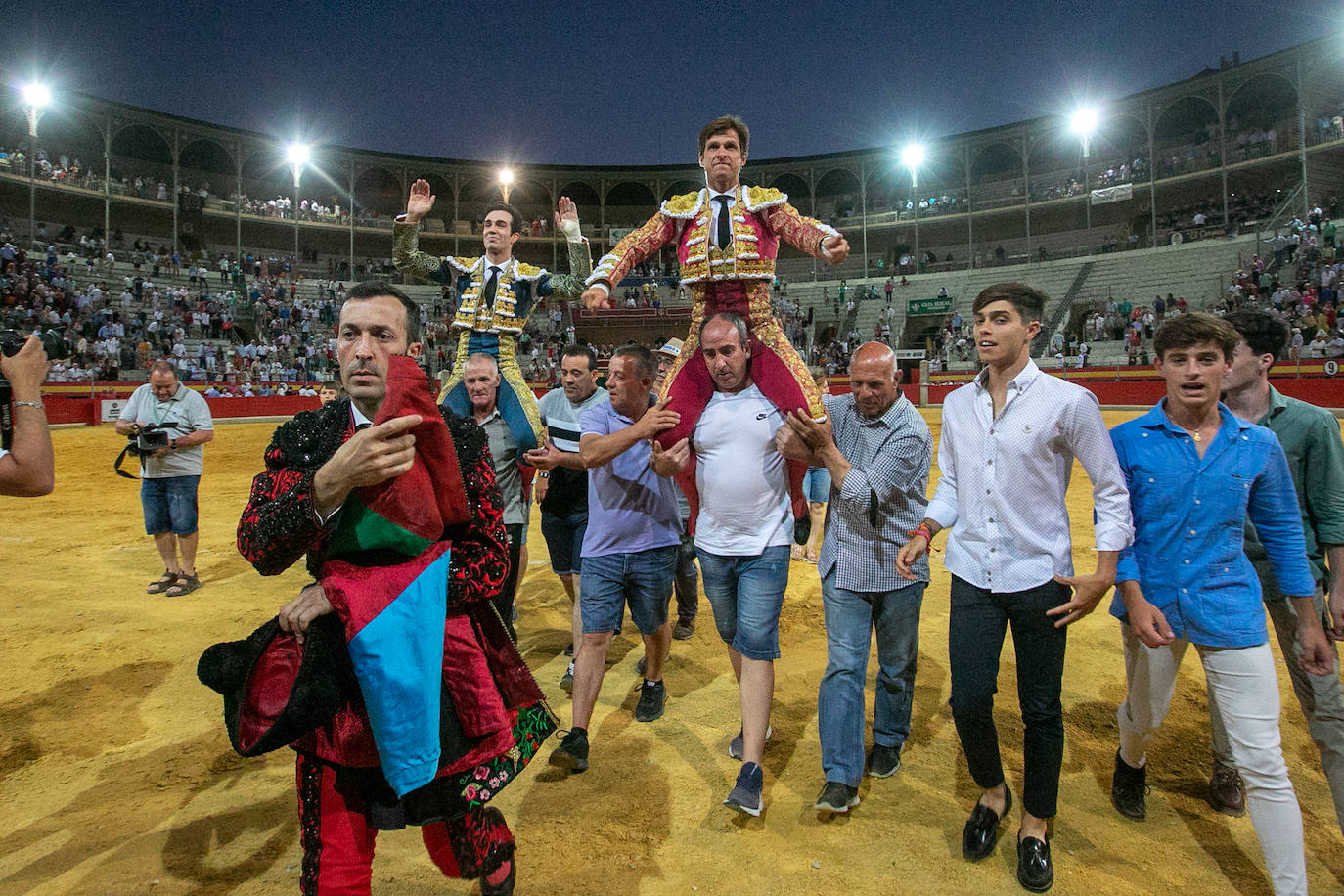 El Juli y Tomás Rufo salen a hombros de la Monumental de Frascuelo.