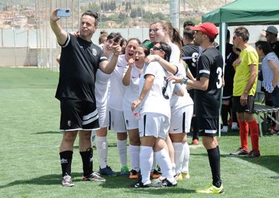 Imagen secundaria 1 - Distintos instantes de la clausura de la competición. 