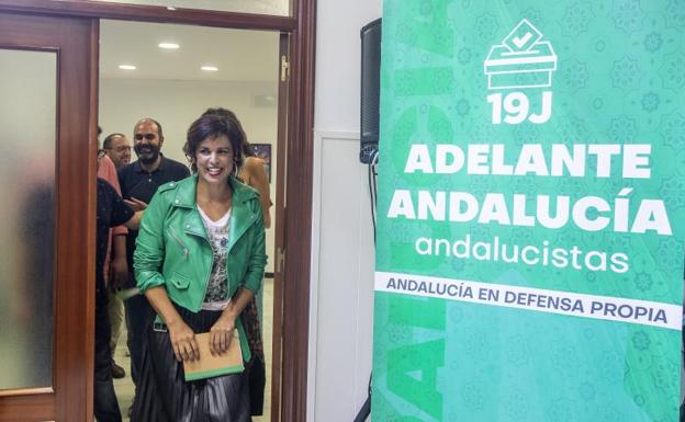 La candidata a la presidencia de la Junta de Andalucía por Adelante Andalucía, Teresa Rodríguez, valora los resultados de las elecciones. 