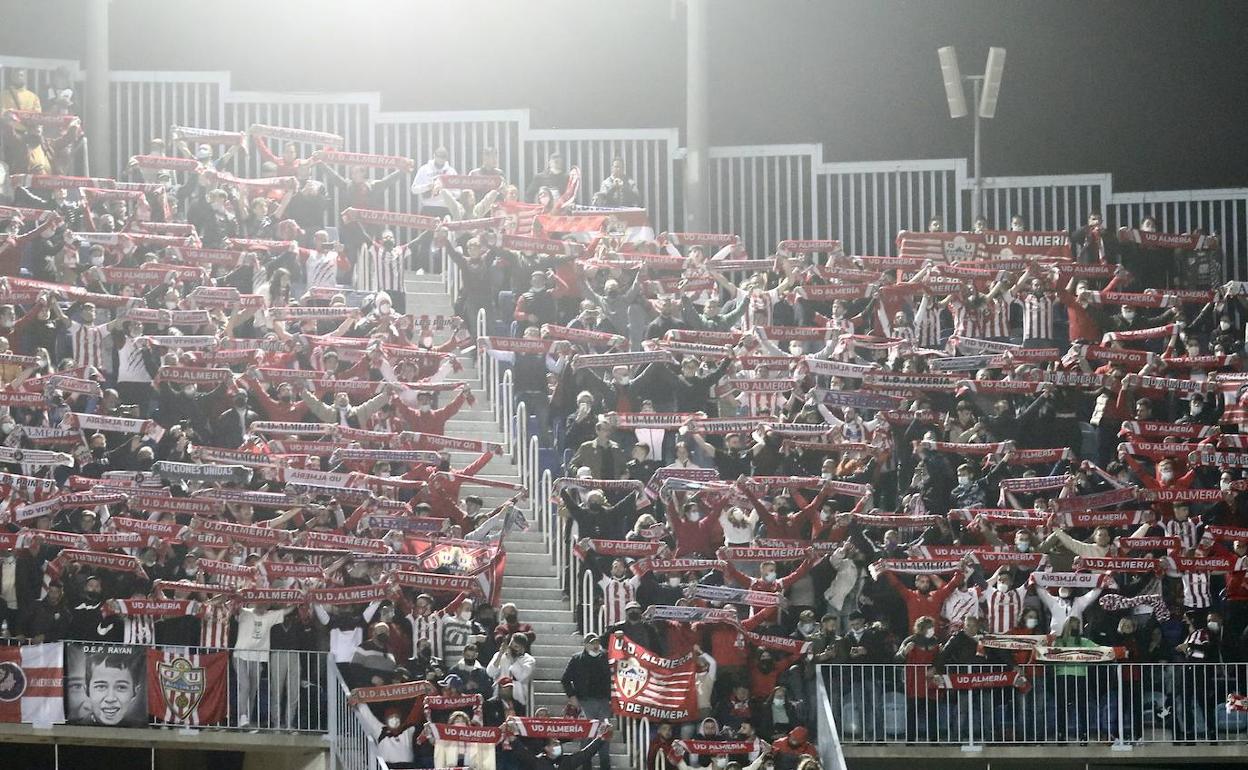 La afición almeriense tendrá que tirar de autobús para ver a la UDA fuera. 