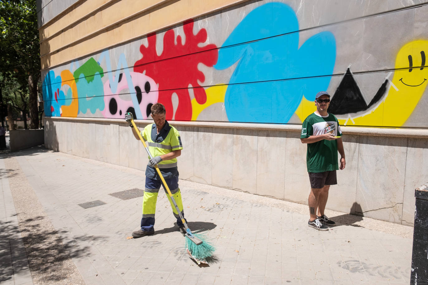 Nuevos grafitis se suman al proyecto de colorear el barrio de La Chana