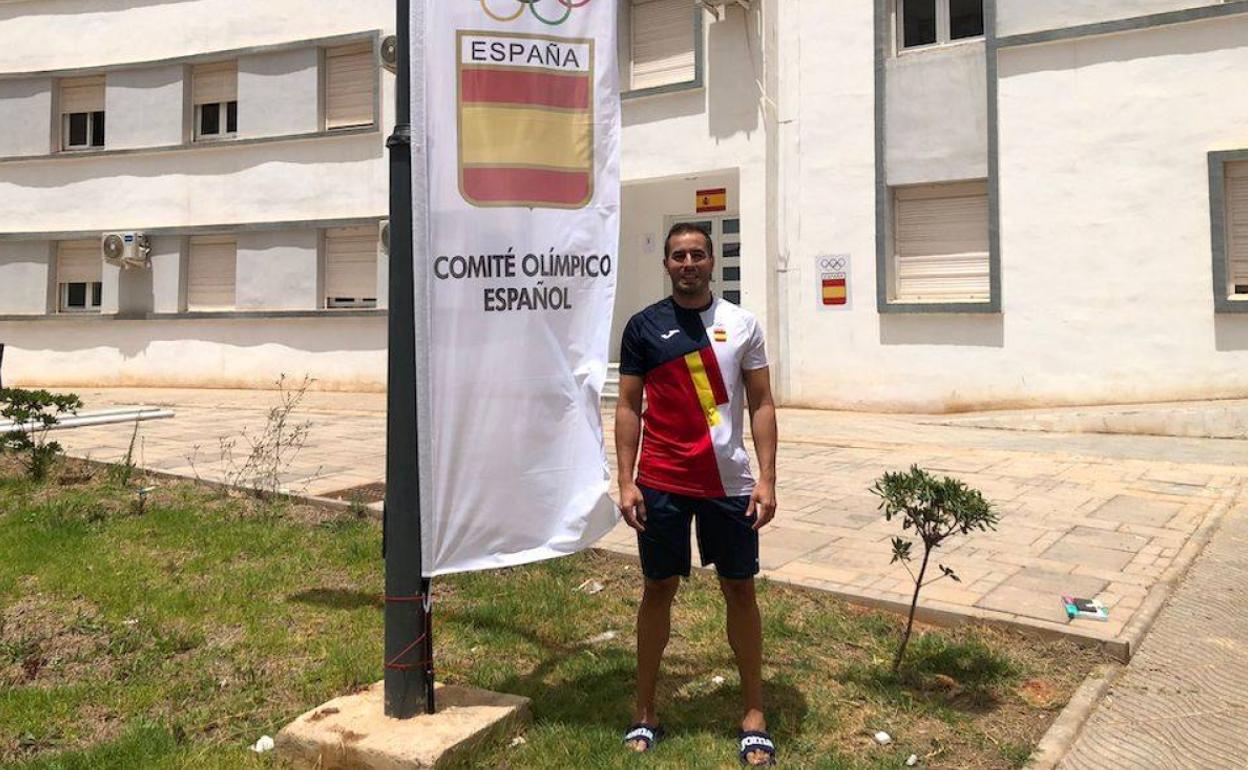 Jorge Soriano, fisio de Unicaja Costa de Almería, en la Villa Mediterránea de Orán. 