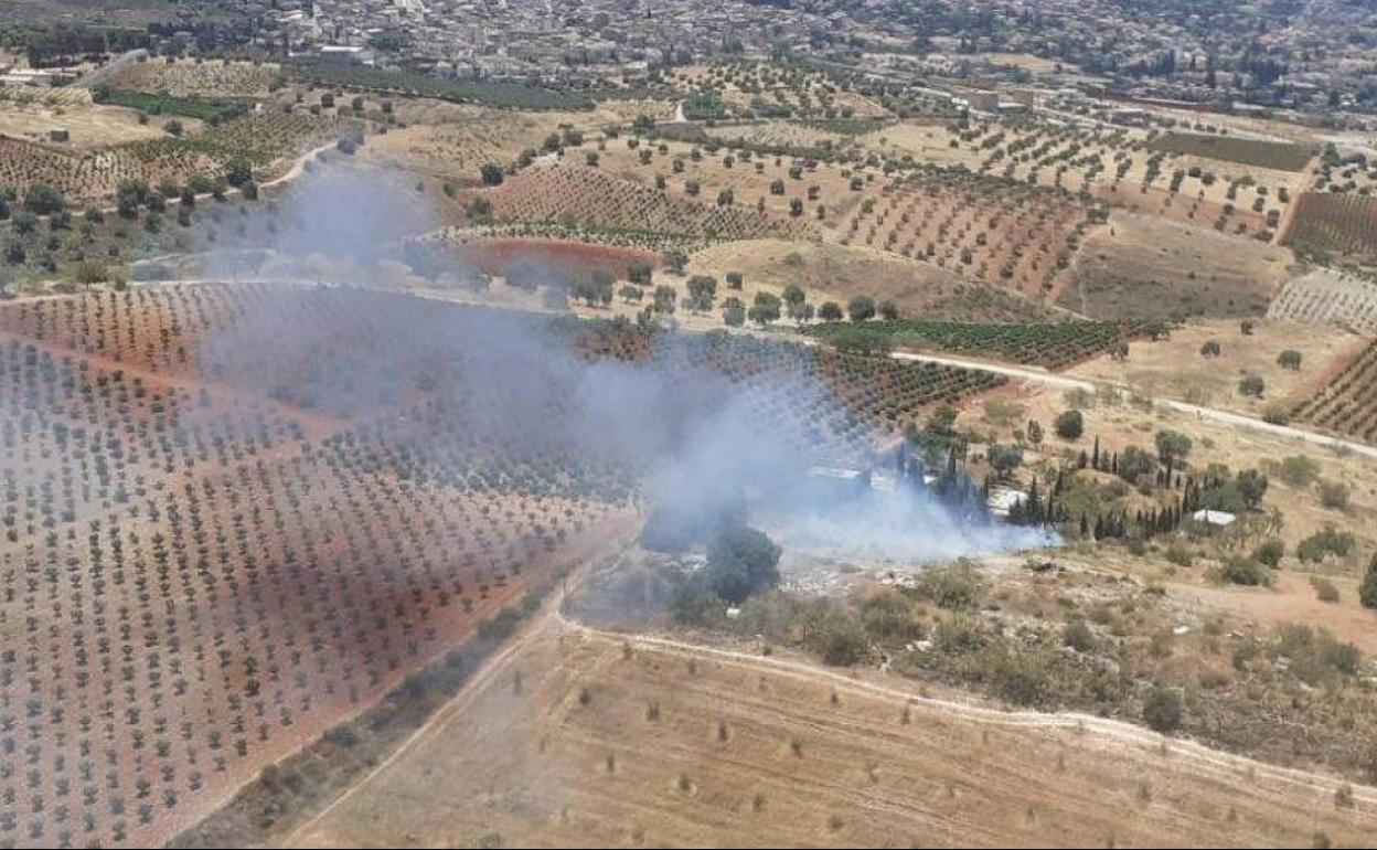 Fuego en Granada: Controlado el fuego forestal declarado cerca de Huétor Vega