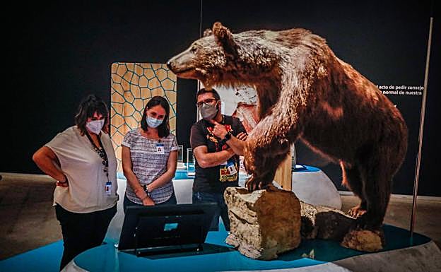 BioInspiración' expone más de 200 objetos, maquetas, reproducciones y audiovisuales. 