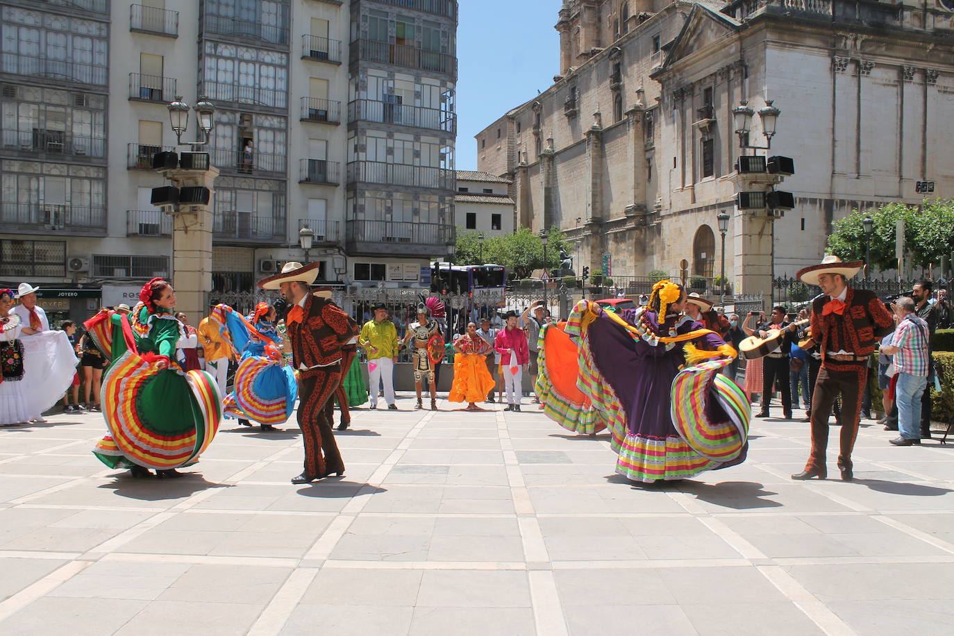 Grupos de Estados Unidos, México y Guinea Bissau actúan en la capital dentro de la 35 edición del Folk del Mundo