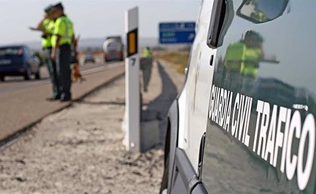Control de carretera de la Guardia Civil