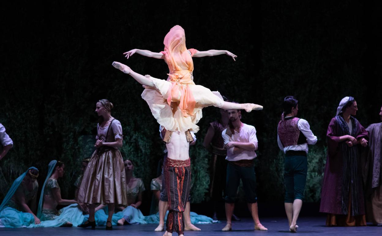 El Ballet Nacional de Eslovenia, en su actuación