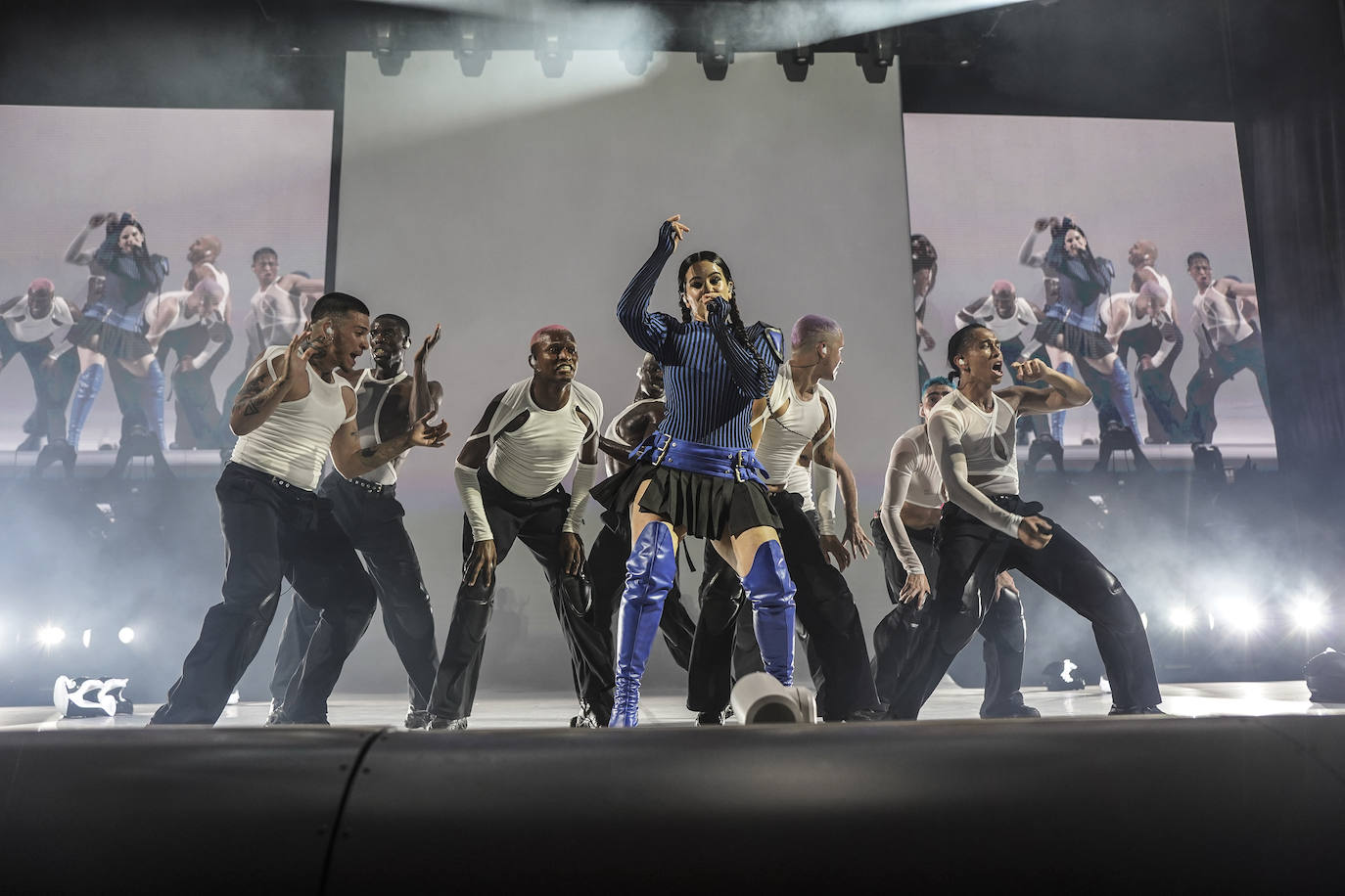 El espectáculo de 'Motomami' llega a Almería por todo lo alto