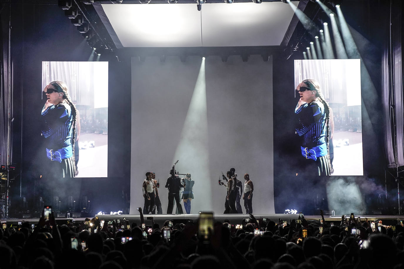 El espectáculo de 'Motomami' llega a Almería por todo lo alto