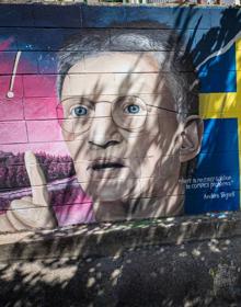 Imagen secundaria 2 - Granada | Un mural nómada en el Paseo de la Cartuja