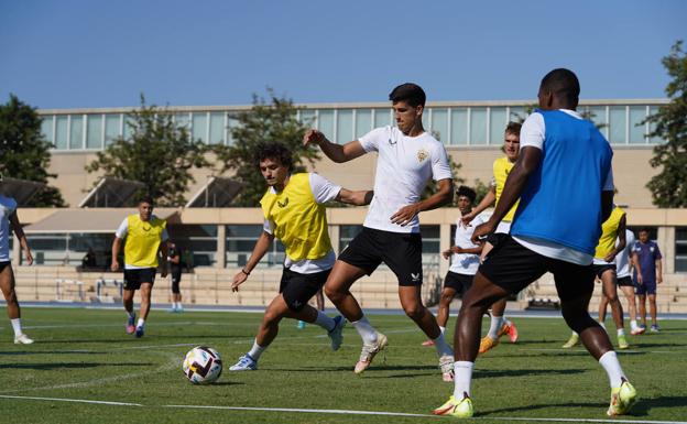 Imagen principal - Gui Guedes, Javi Robles, Samú Costa y Marko Milovanovic. 