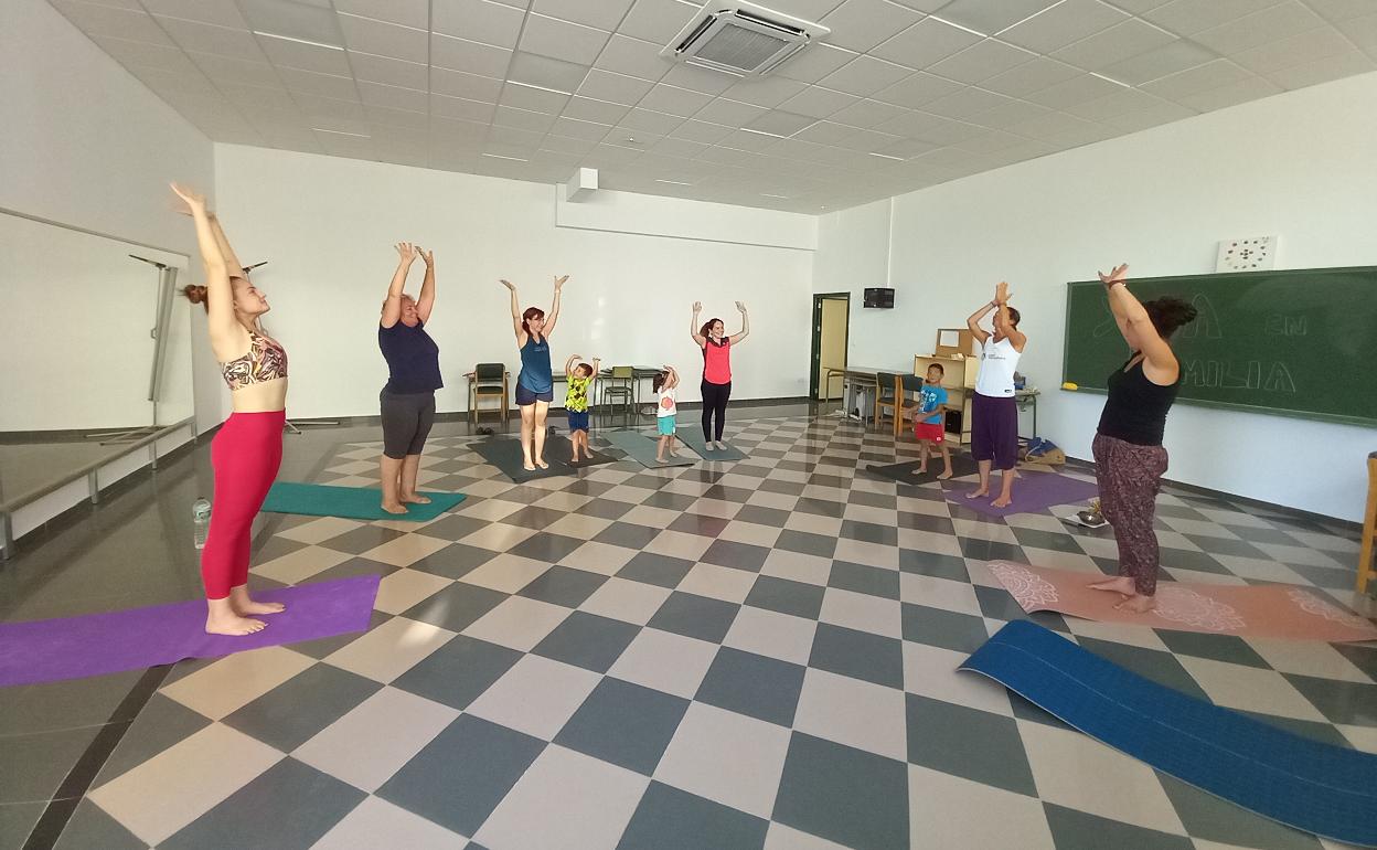 Provincia De Almería | Talleres De Yoga En Senés, Arboleas Y Fuente ...