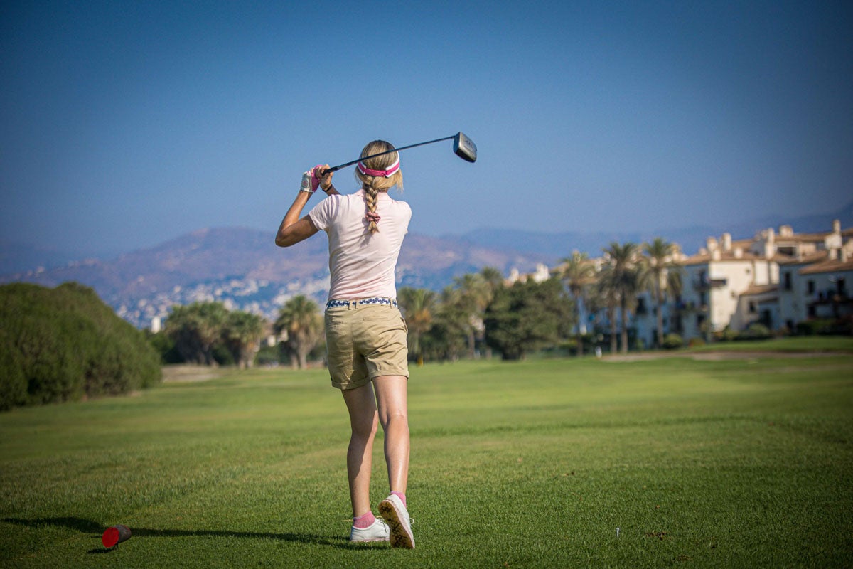 José Luis Martínez-Almeida, alcalde de Madrid, ganó la prueba combinada del Trofeo Ciudad de Madrid de golf que organiza el club Motril Playa Granada en agradecimiento a su socios madrileños en Los Moriscos