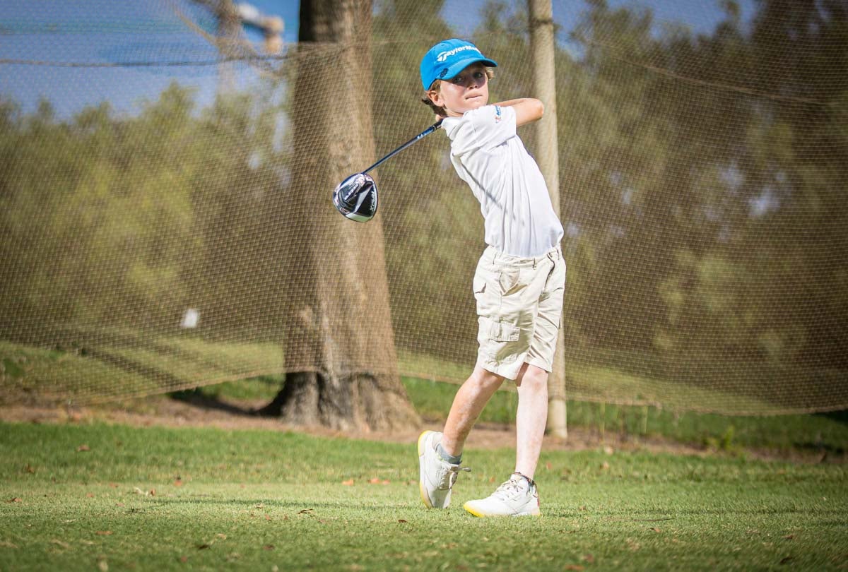 José Luis Martínez-Almeida, alcalde de Madrid, ganó la prueba combinada del Trofeo Ciudad de Madrid de golf que organiza el club Motril Playa Granada en agradecimiento a su socios madrileños en Los Moriscos