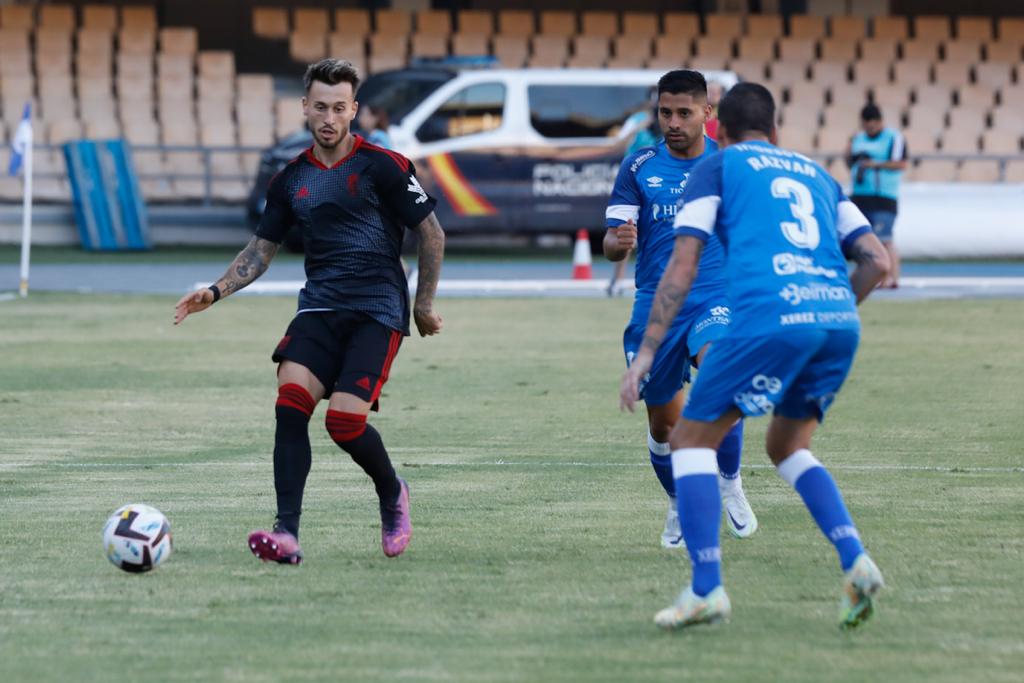Fotos: Las imágenes del triangular entre el Granada, el Xerez y el Real Madrid Castilla
