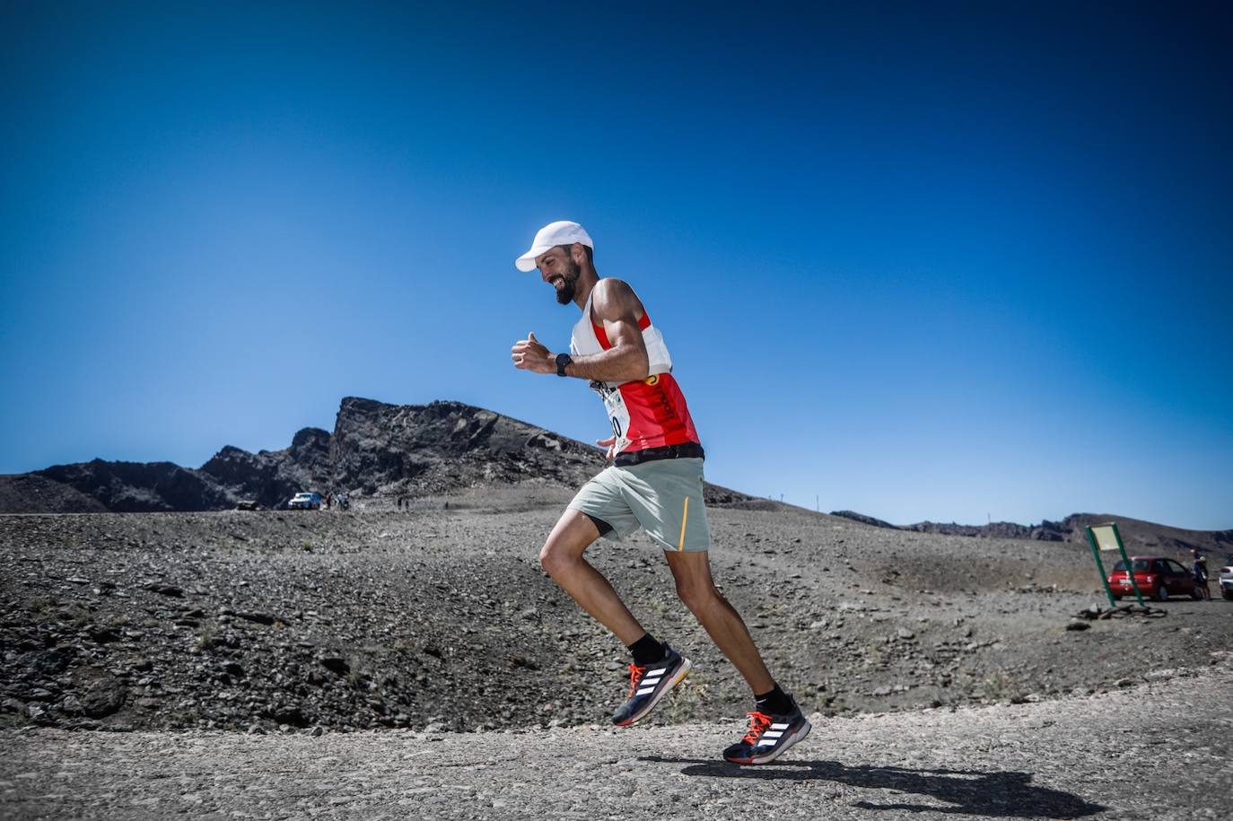 La 38 edición de la Subida Internacional Pico Veleta se ha celebrado este domingo.