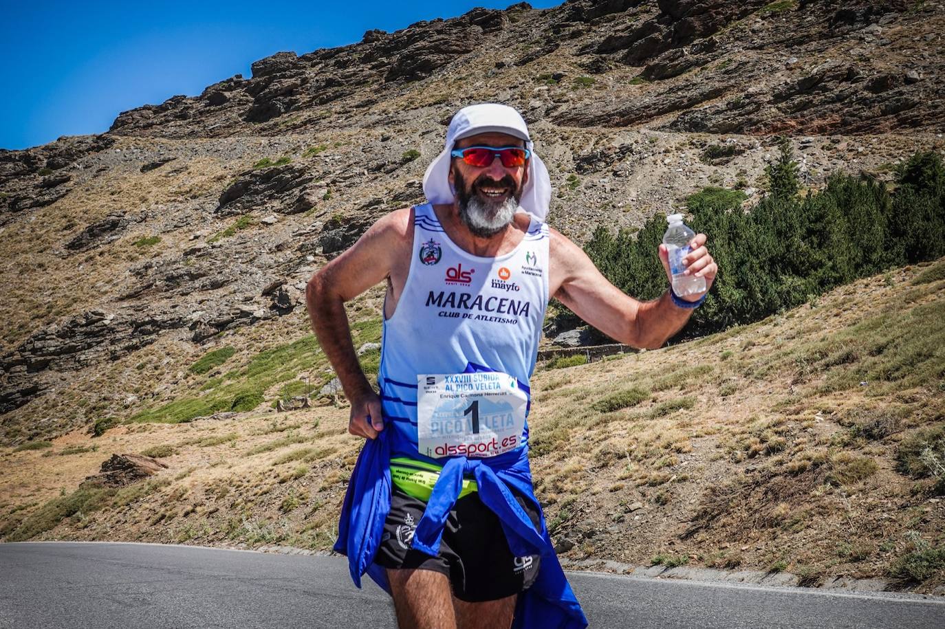 La 38 edición de la Subida Internacional Pico Veleta se ha celebrado este domingo.