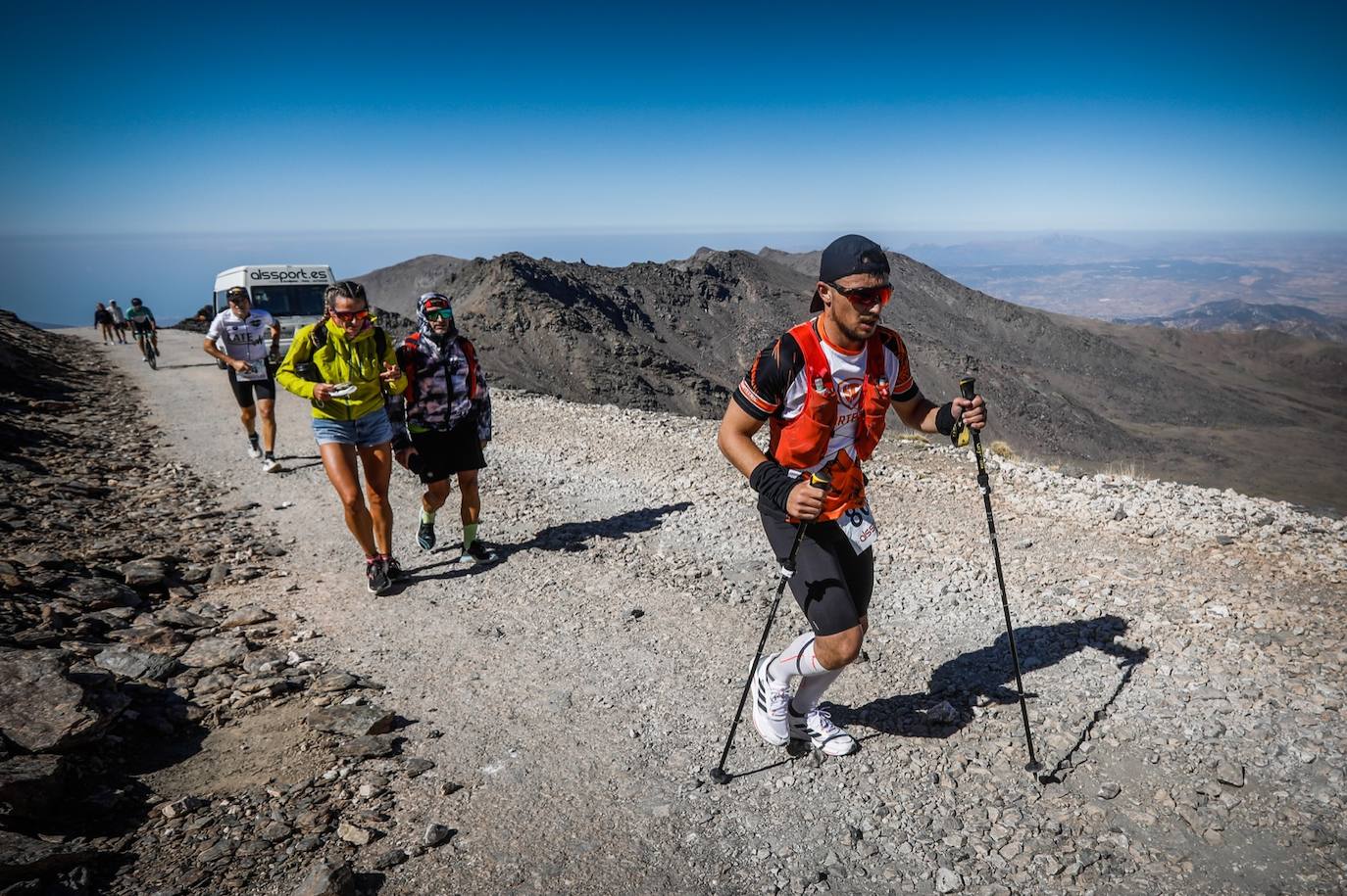 La 38 edición de la Subida Internacional Pico Veleta se ha celebrado este domingo.