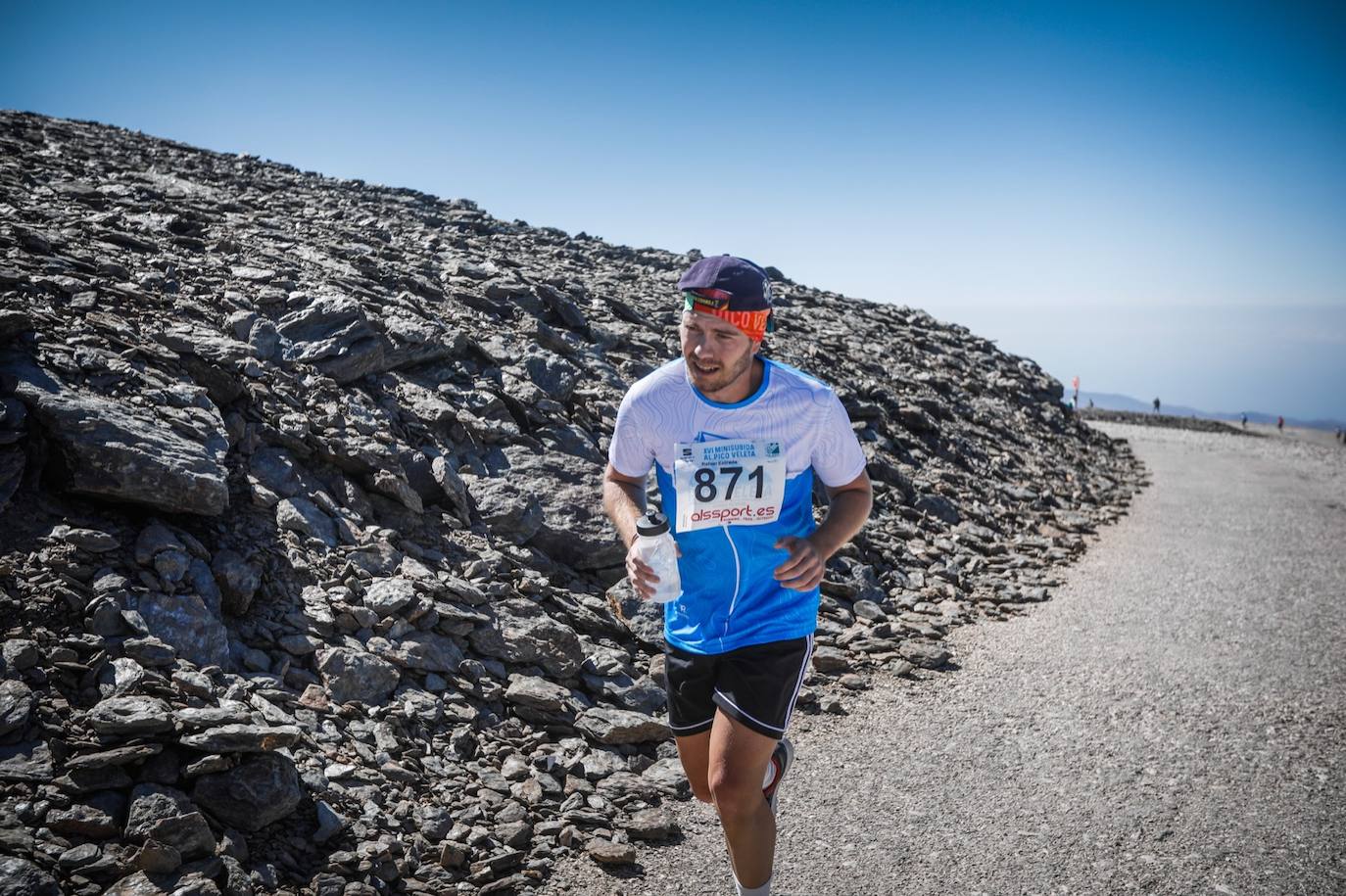 La 38 edición de la Subida Internacional Pico Veleta se ha celebrado este domingo.