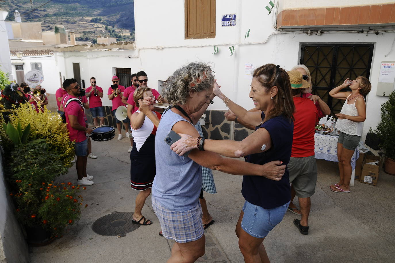 Unas 10.000 personas se congregaron para celebrar la Nochevieja en pleno mes de agosto.