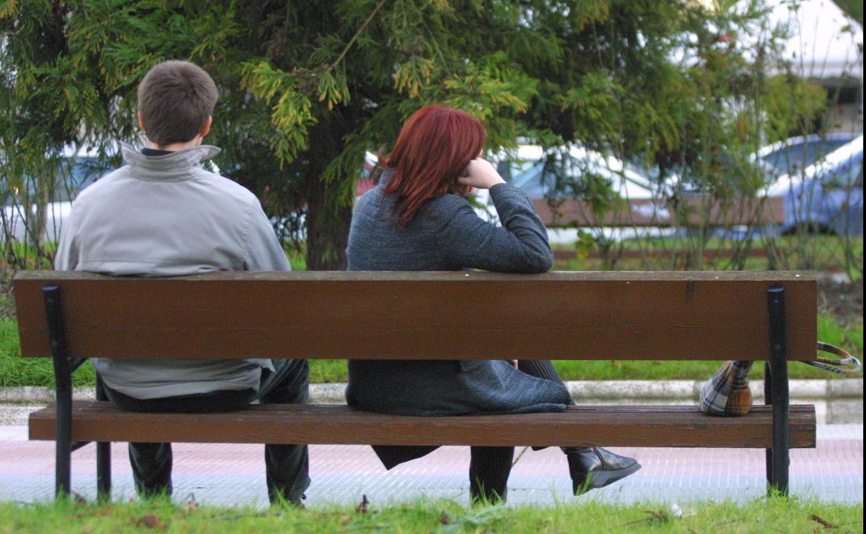 Un total de 1.730 matrimonios de Granada acabaron el año pasado en divorcio, y otros 96 en separación. 