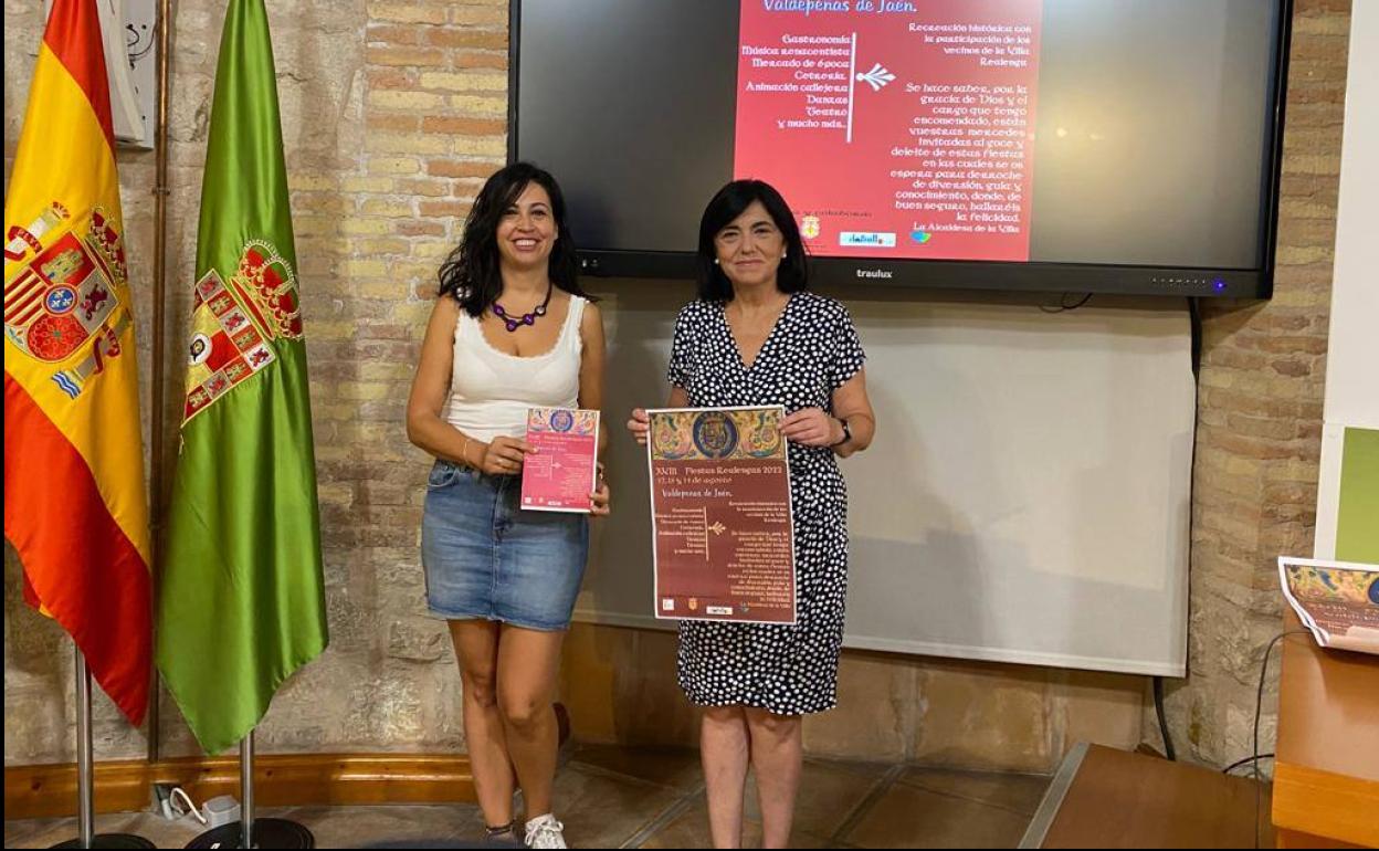 Laura Nieto y Francisca Medina durante la presentación de las fiestas. 