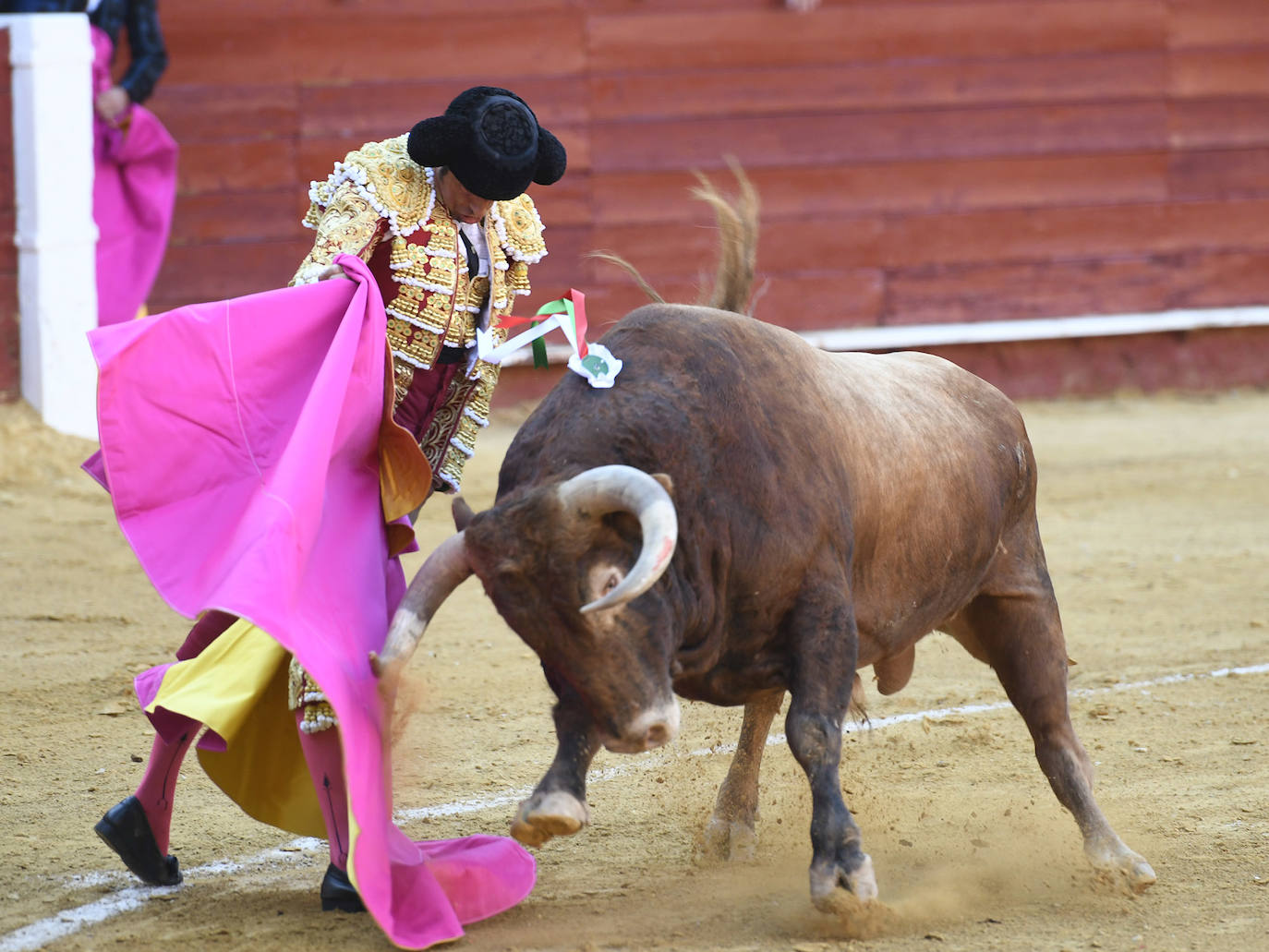 Emilio De Justo y Roca Rey brindaron una gran tarde de toros. 