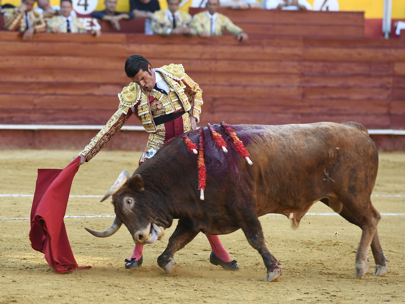 Emilio De Justo y Roca Rey brindaron una gran tarde de toros. 