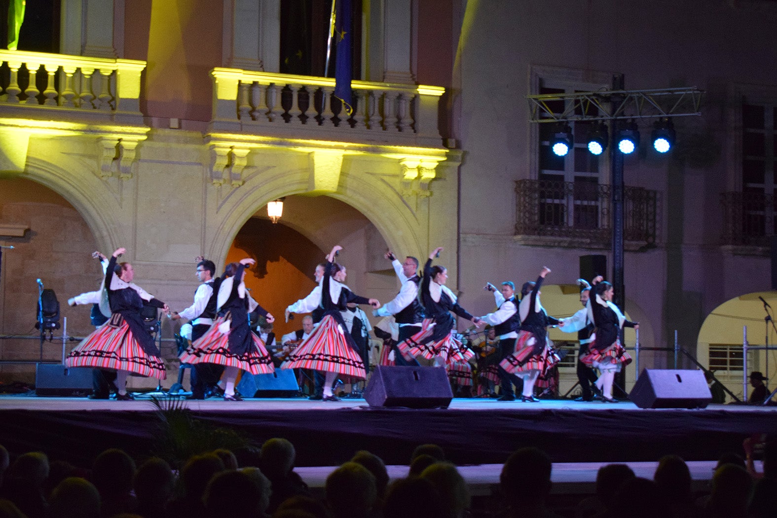 Fotos: Unas fiestas de lo más folclórico