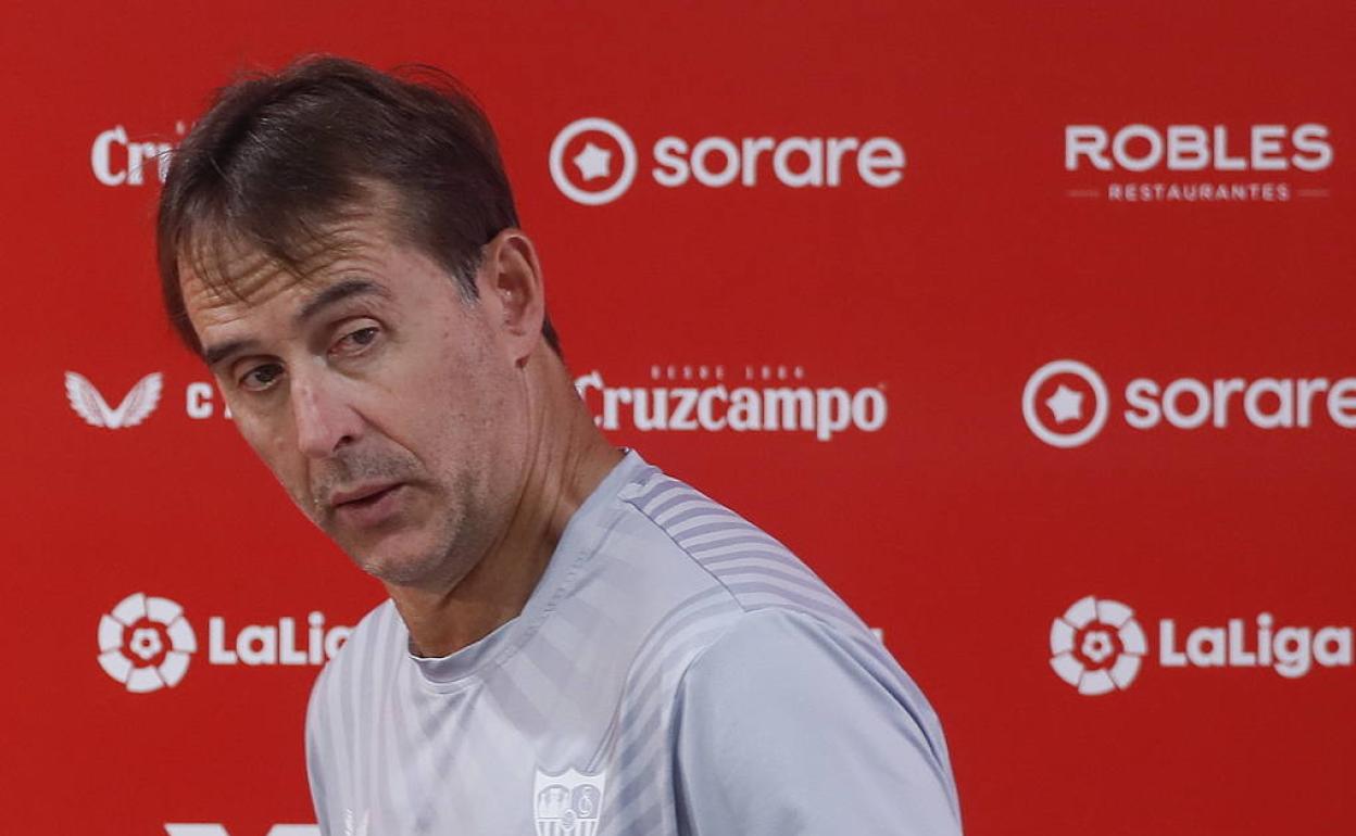 Julen Lopetegui en la rueda de prensa de ayer. 