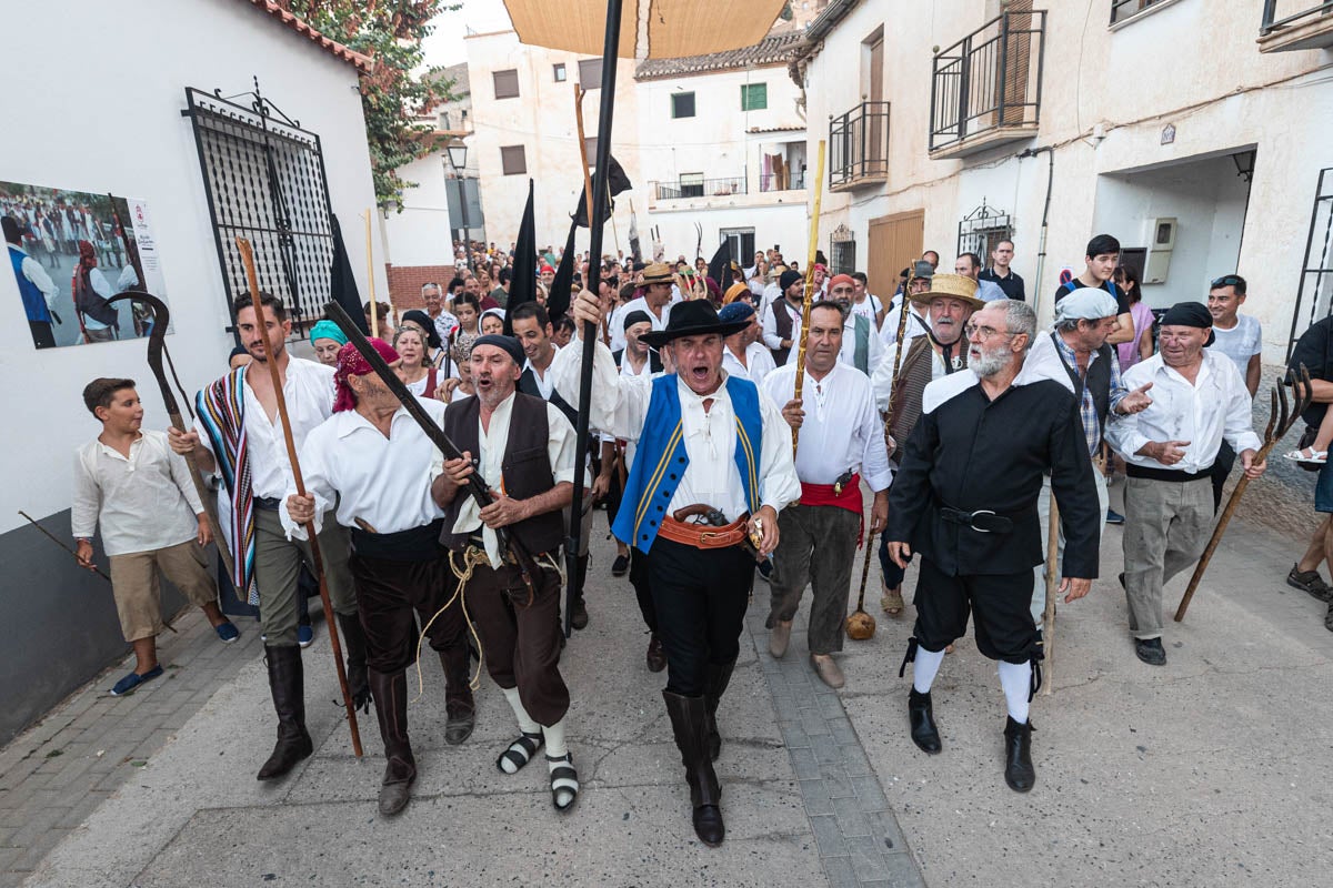 La Peza se vuelca en la recreación del 'alcalde carbonero' y la Guerra de la Independencia