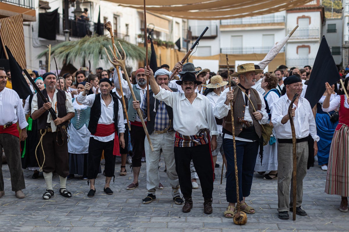 La Peza se vuelca en la recreación del 'alcalde carbonero' y la Guerra de la Independencia