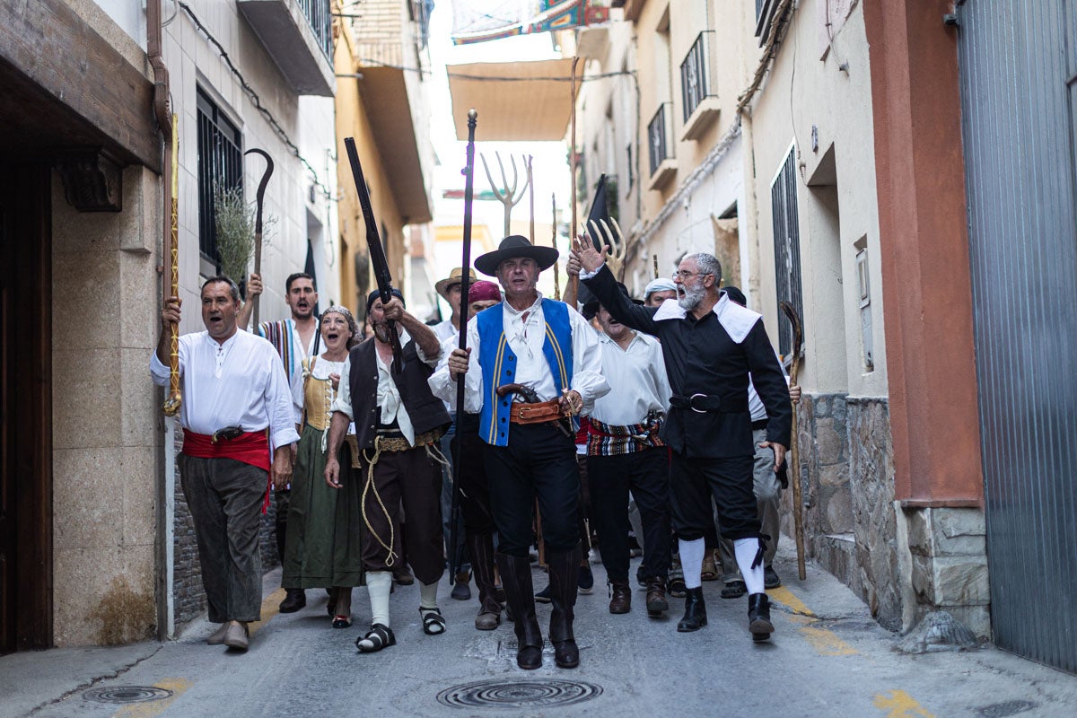 La Peza se vuelca en la recreación del 'alcalde carbonero' y la Guerra de la Independencia