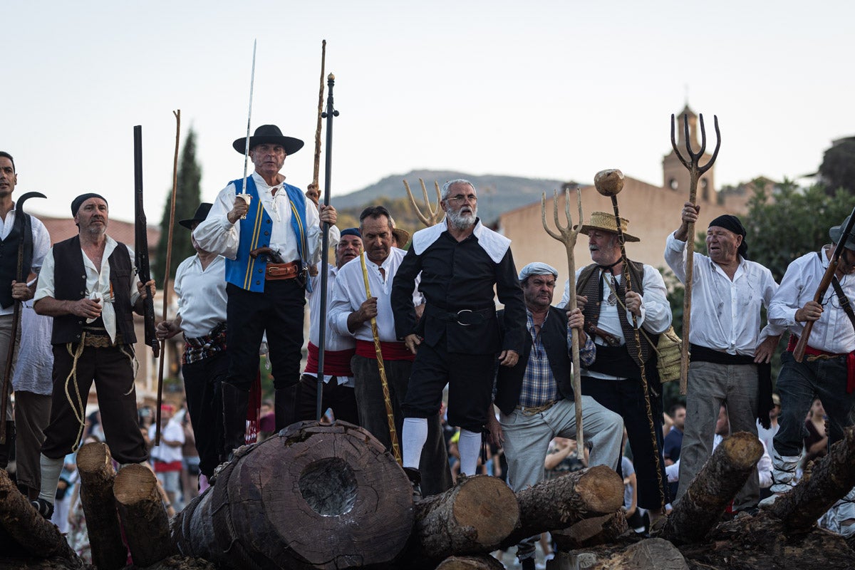 La Peza se vuelca en la recreación del 'alcalde carbonero' y la Guerra de la Independencia