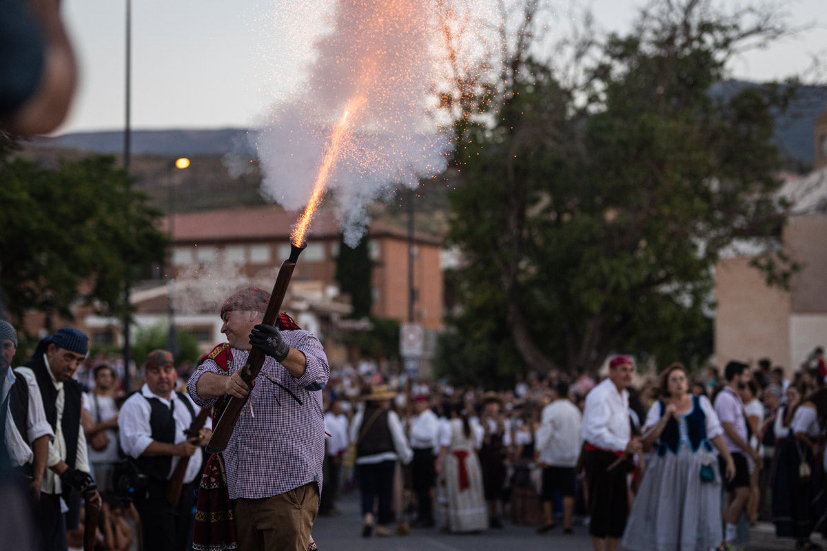 La Peza se vuelca en la recreación del 'alcalde carbonero' y la Guerra de la Independencia
