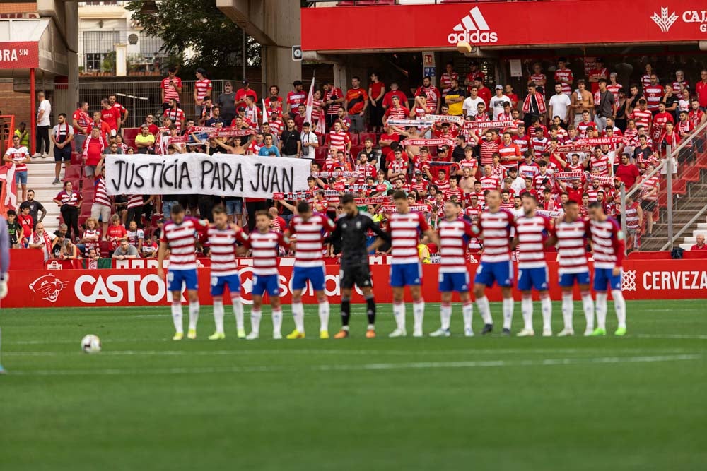 Repasa en fotos los mejores momentos del partido disputado este lunes en Los Cármenes
