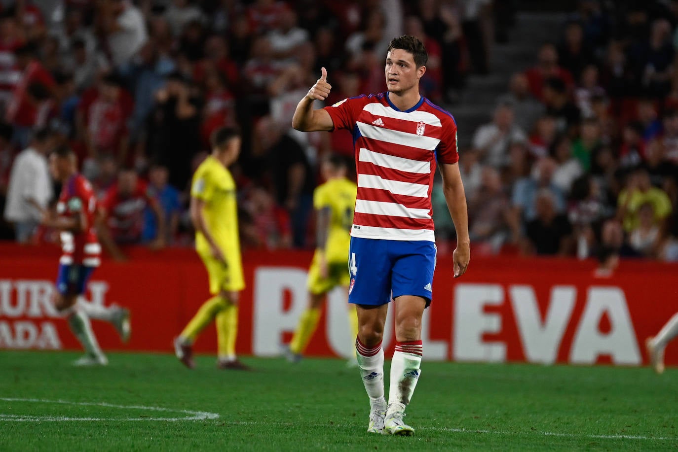 Repasa en fotos los mejores momentos del partido disputado este lunes en Los Cármenes