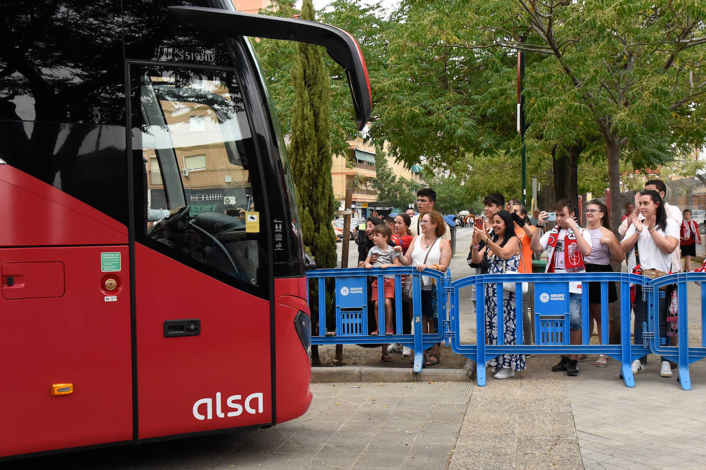 Repasa en fotos los mejores momentos del partido disputado este lunes en Los Cármenes