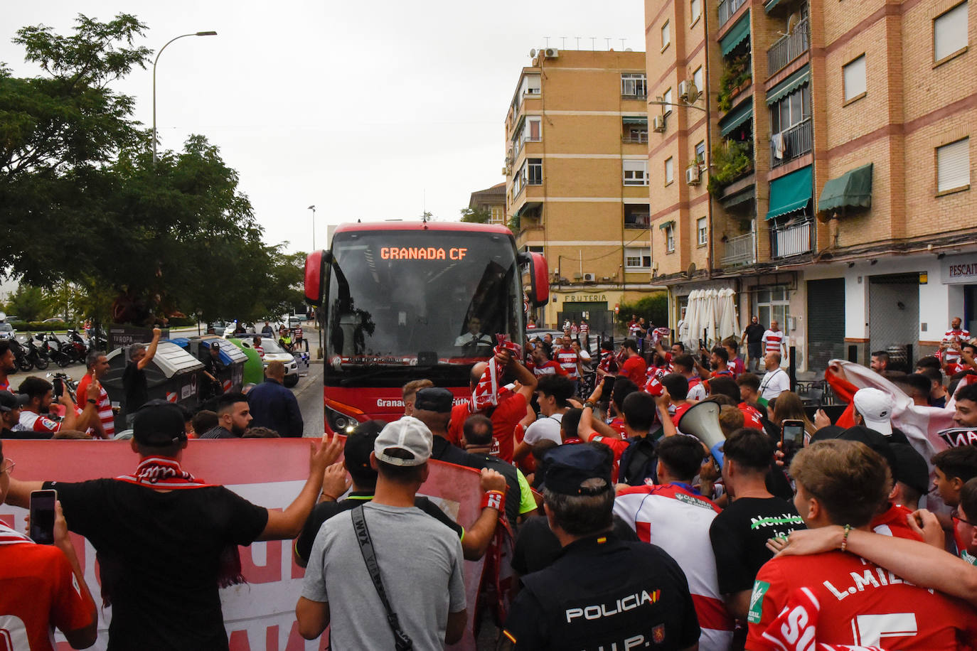 Repasa en fotos los mejores momentos del partido disputado este lunes en Los Cármenes
