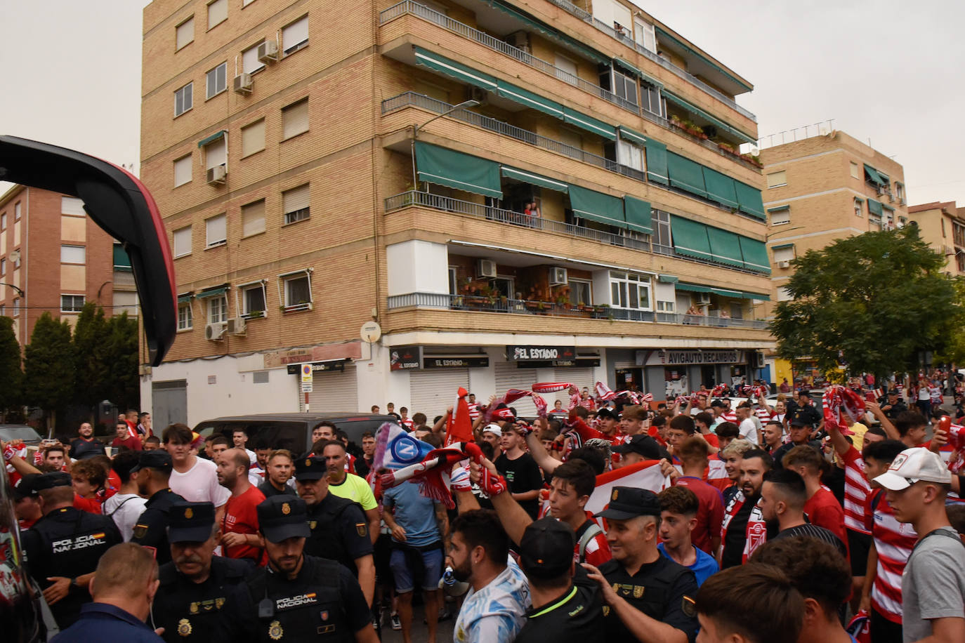 Repasa en fotos los mejores momentos del partido disputado este lunes en Los Cármenes