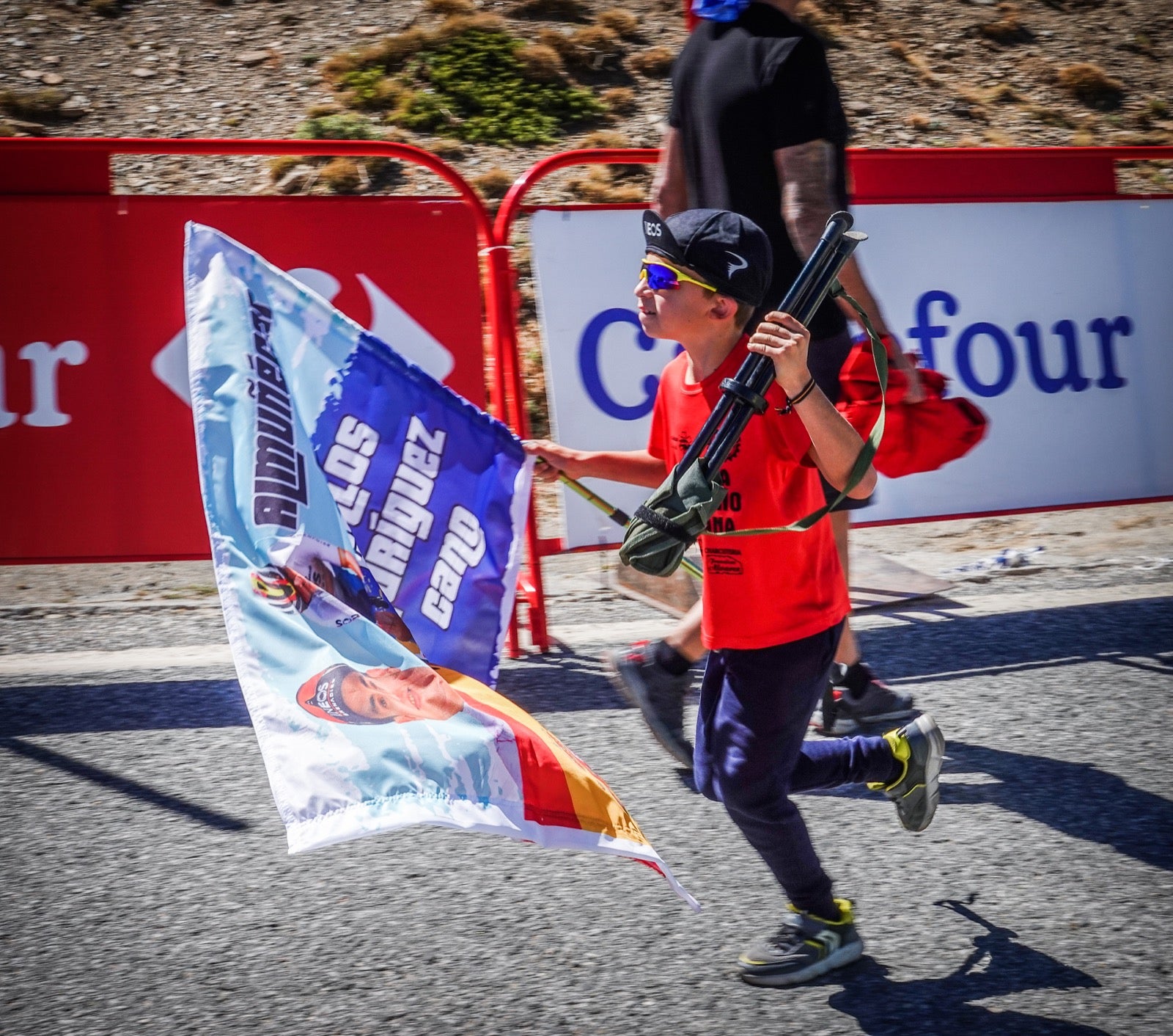 Gran ambiente para recibir a la competición ciclista nacional por excelencia