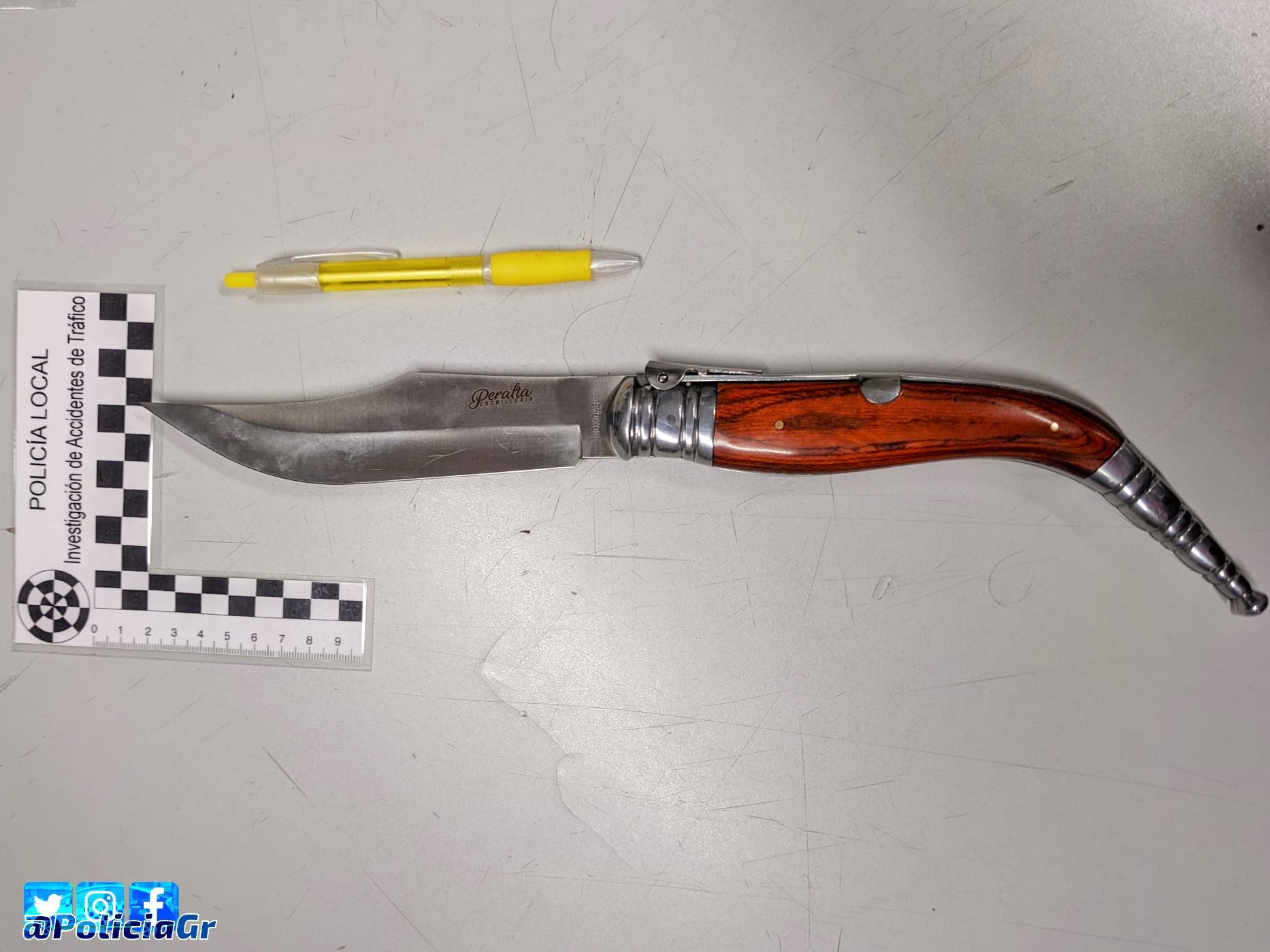 Arma intervenida por la Policía Local de Granda. 