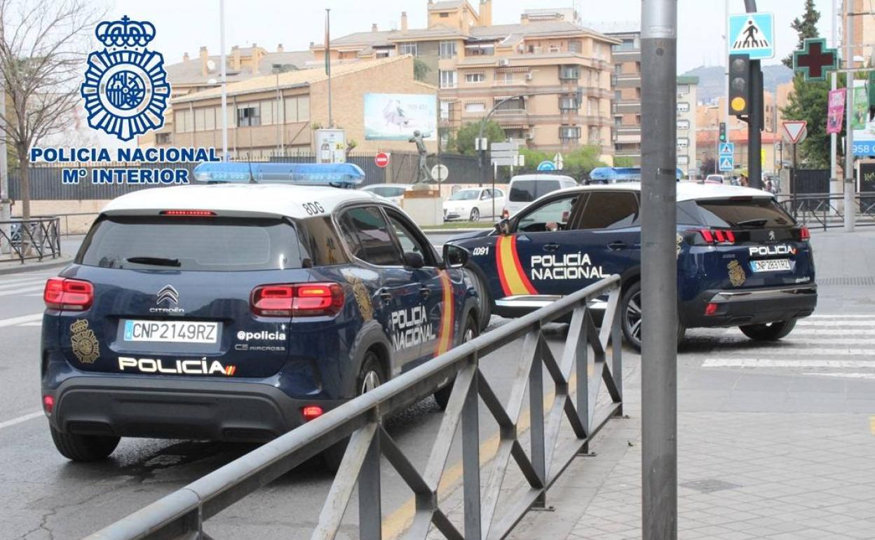 Detenido un varón al que pillaron in fraganti traficando con cocaína en Granada