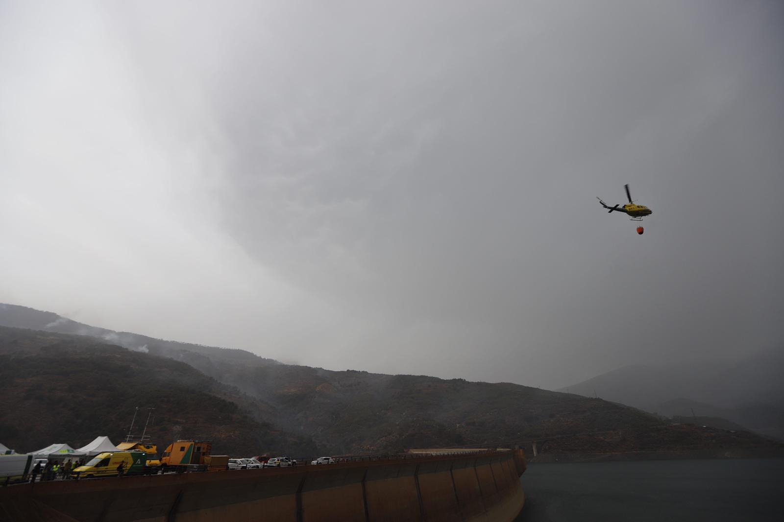 Las lluvias ayudarán para evitar que sigan avanzando las llamas